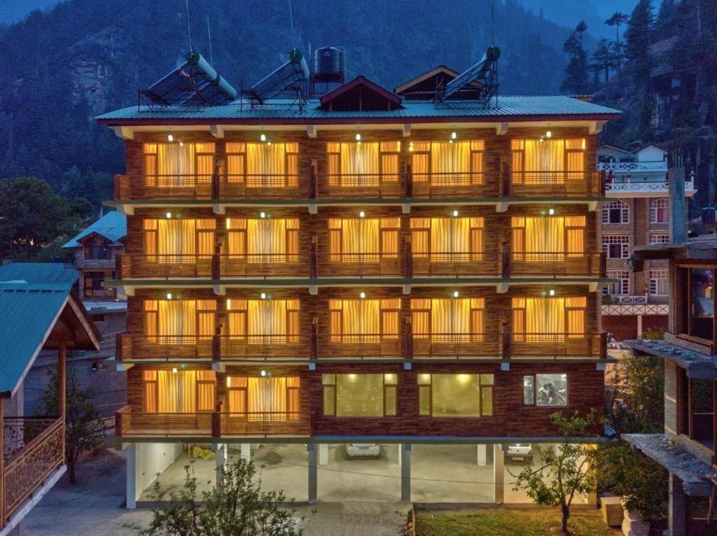 Swastik Grand Manali Hotel Bagian luar foto