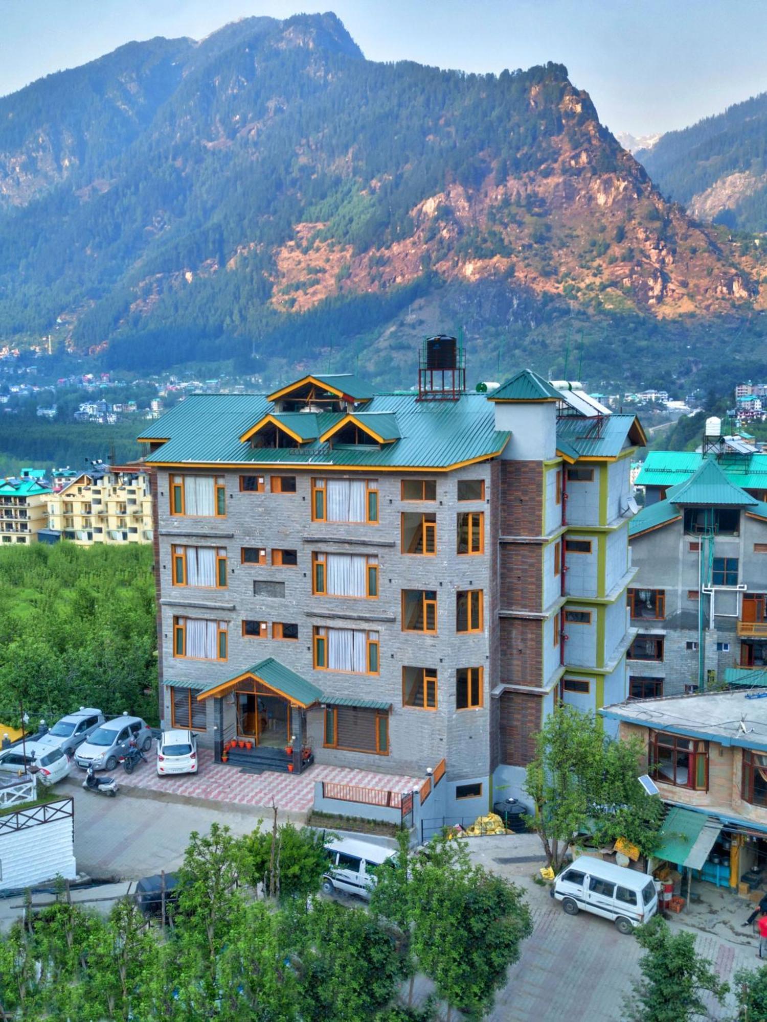 Swastik Grand Manali Hotel Bagian luar foto